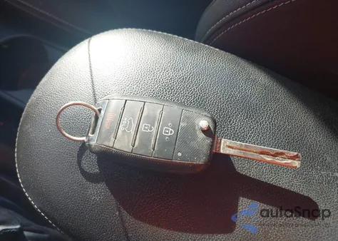 2016 Kia Soul z USA, uszkodzony, nr VIN KNDJN2A28G7399369